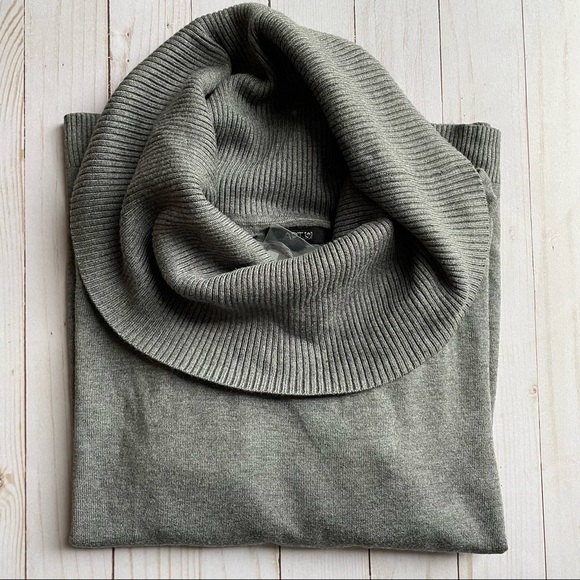 NWT Apt. 9 Gray Cowl Neck Sweater - Size Large - Picture 7 of 8